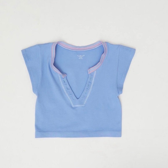 Urban Outfitters Tops - urban outfitters go for gold top